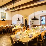 Landgasthof Alter Wirt Hotel *