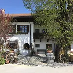 Landgasthof Alter Wirt Hotel *